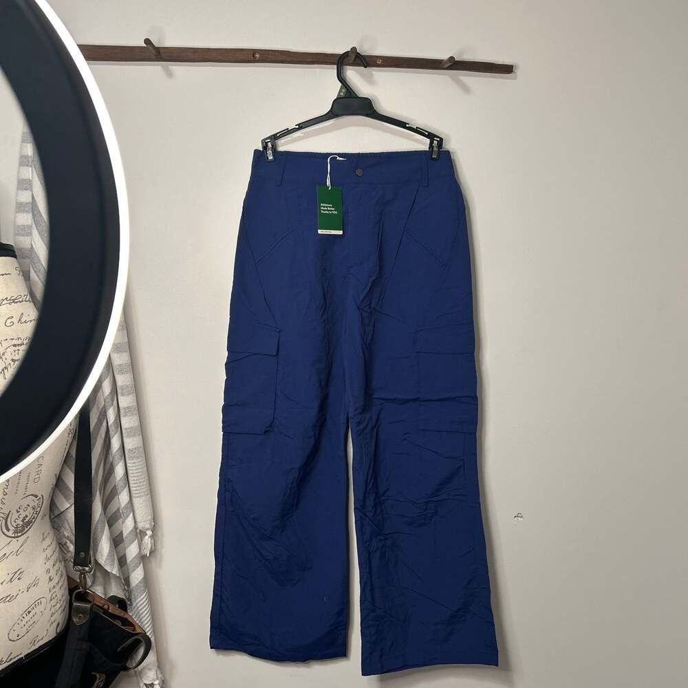 NWT‎ Halara Women's Size Medium High Waisted Blue Ankle Length Relaxed Pants